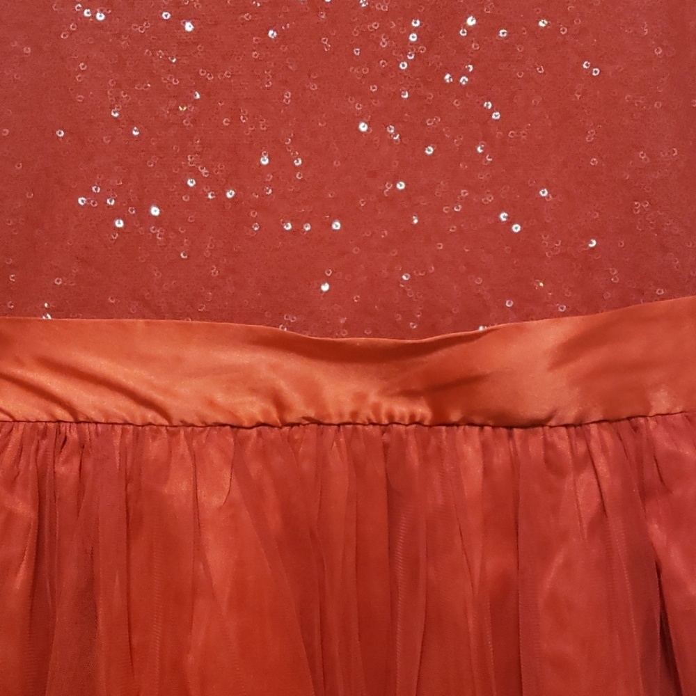 ❤RED DRESS FOR YOUR LITTLE CUTIE❤ - Picture 4 of 4